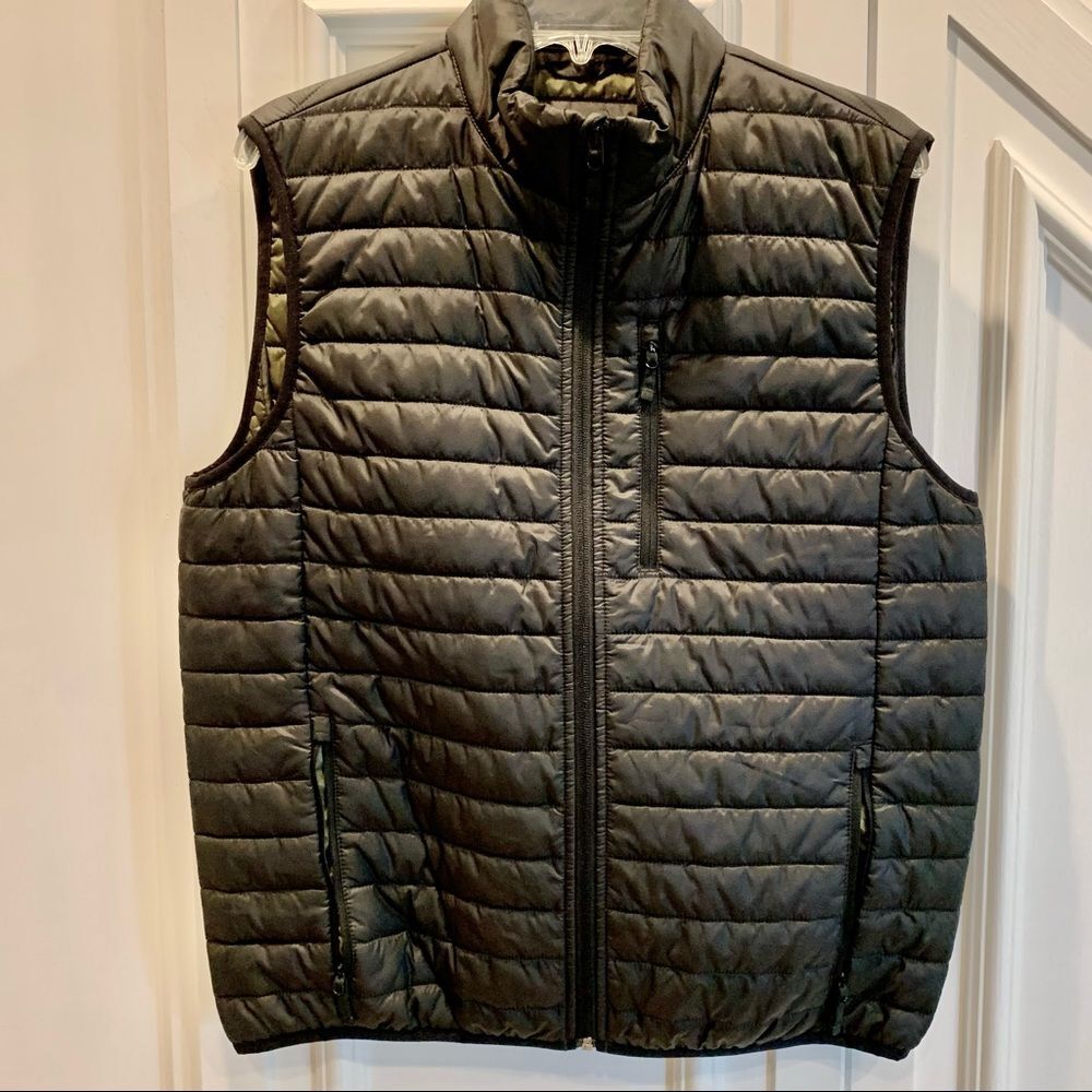 J. Crew Black Puffer Vest‎ M